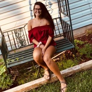 Meet your Posher, Sierra